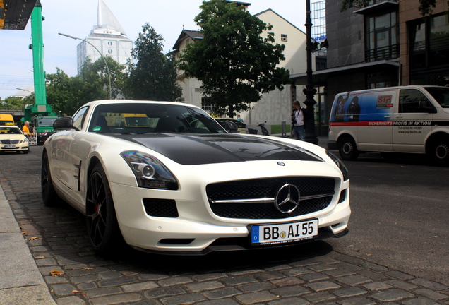 Mercedes-Benz SLS AMG GT Final Edition