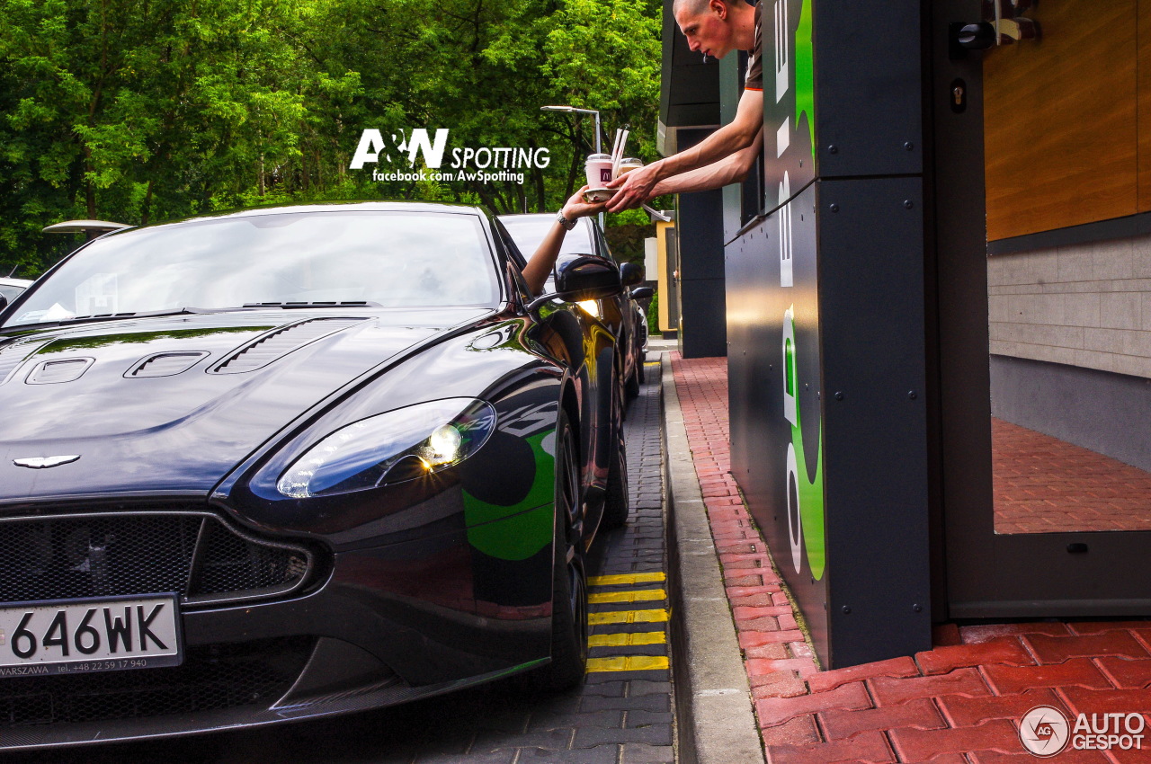 Aston Martin V12 Vantage S