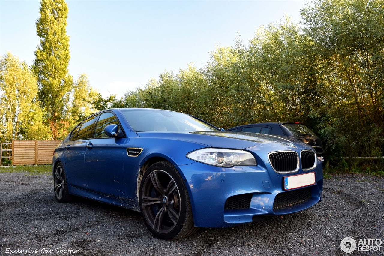 BMW M5 F10 2011