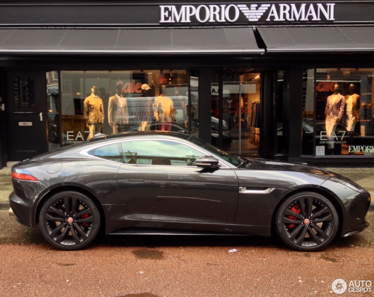 Jaguar F-TYPE R Coupé