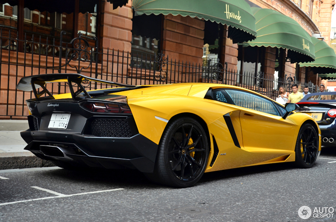 Lamborghini Aventador LP700-4