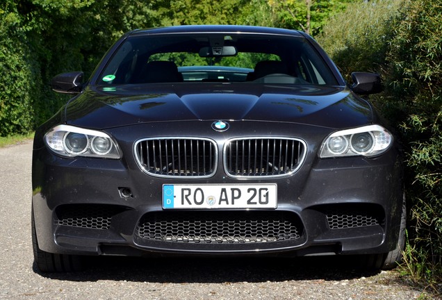 BMW M5 F10 2011