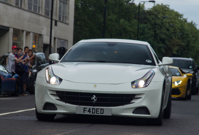 Ferrari FF