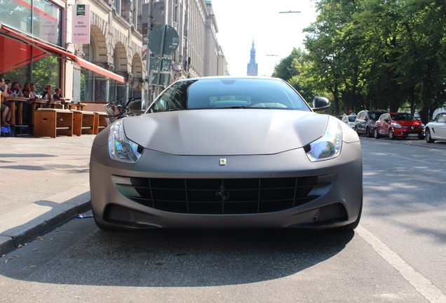 Ferrari FF