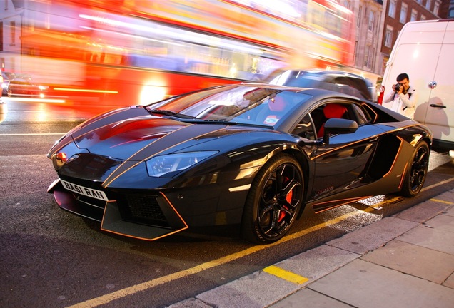 Lamborghini Aventador LP700-4