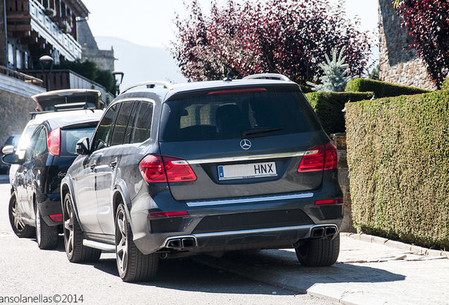 Mercedes-Benz GL 63 AMG X166