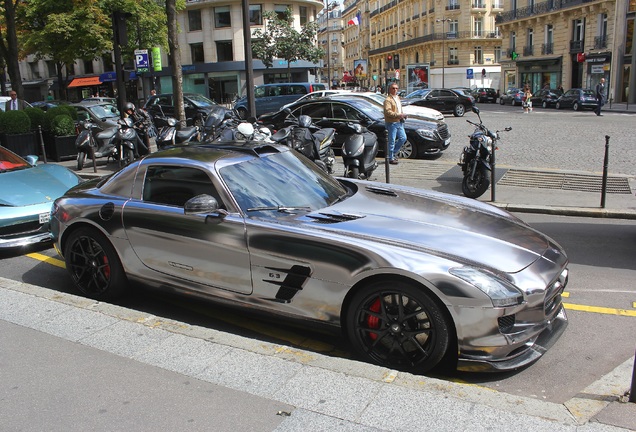 Mercedes-Benz Oakley Design SLS AMG Carbon Edition