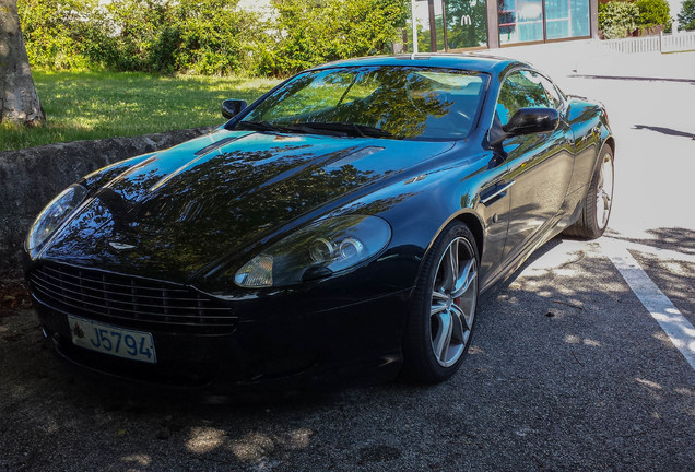 Aston Martin DB9