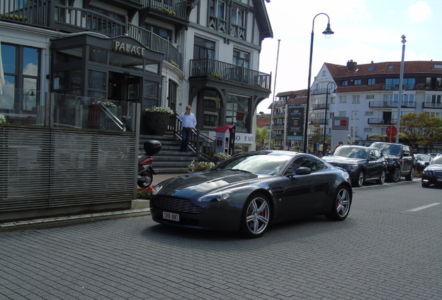 Aston Martin V8 Vantage