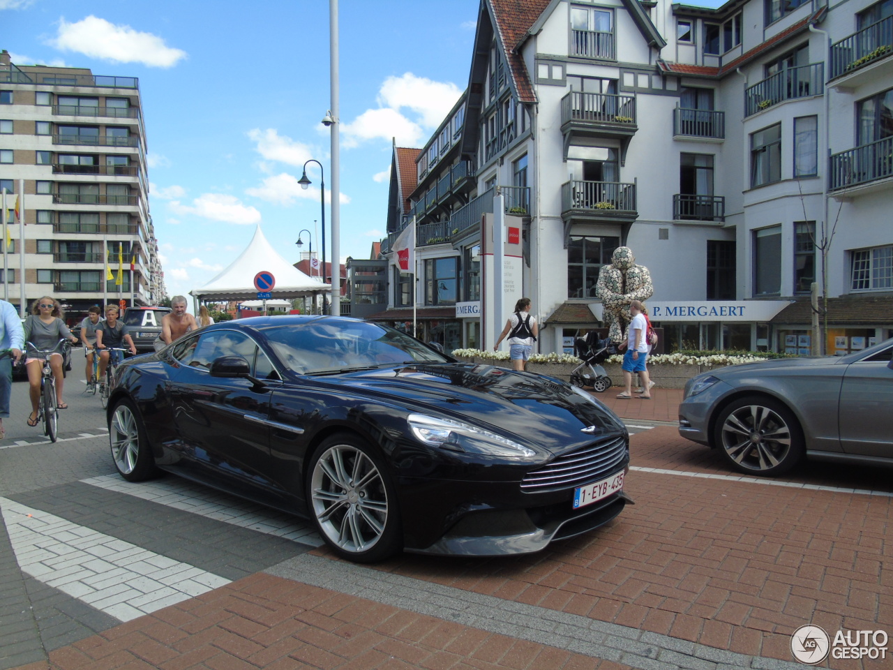 Aston Martin Vanquish 2013