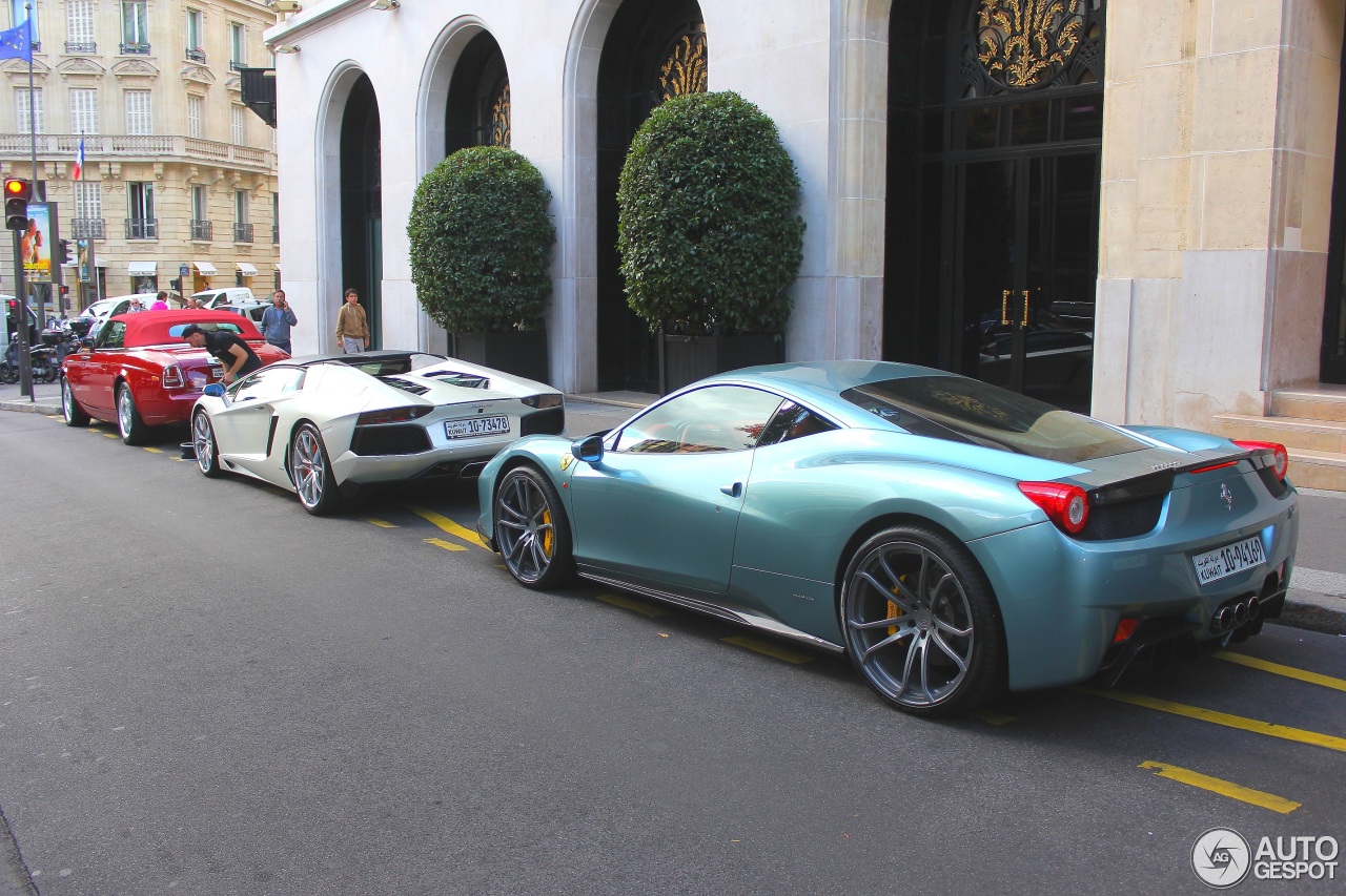 Lamborghini Aventador LP700-4 Roadster