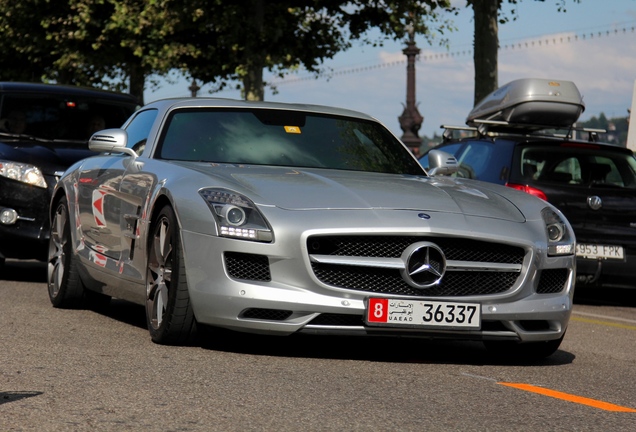 Mercedes-Benz SLS AMG