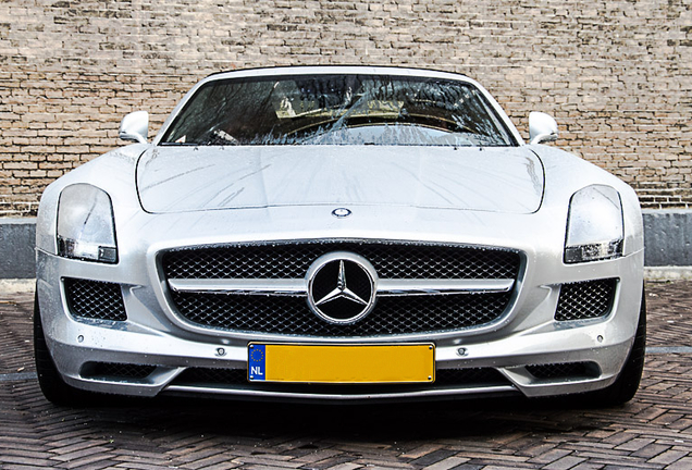 Mercedes-Benz SLS AMG Roadster