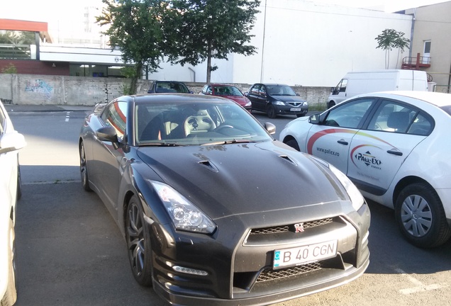 Nissan GT-R 2011