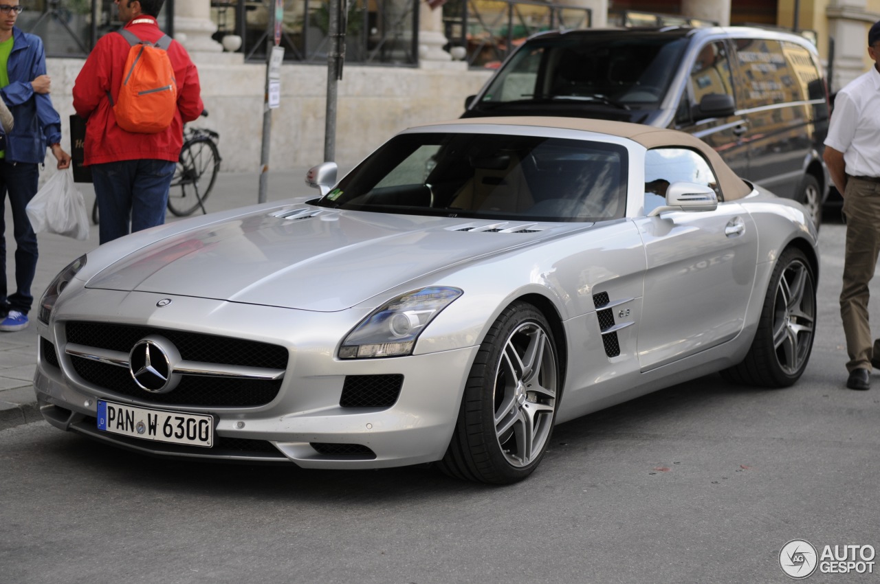 Mercedes-Benz SLS AMG Roadster