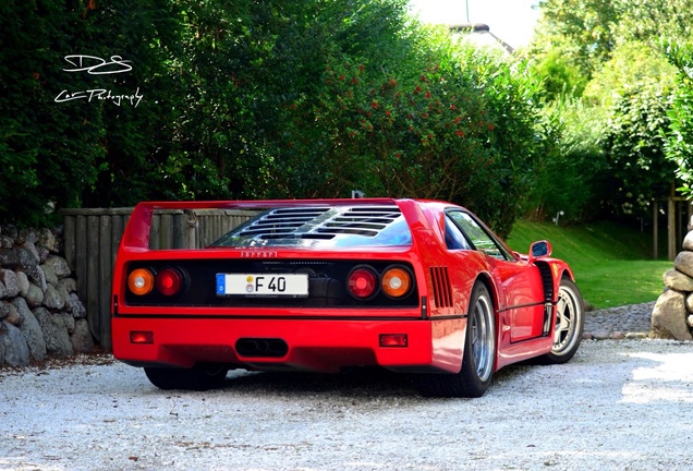 Ferrari F40