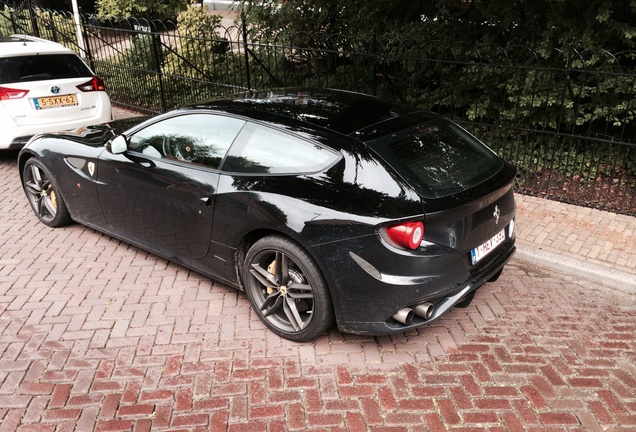 Ferrari FF