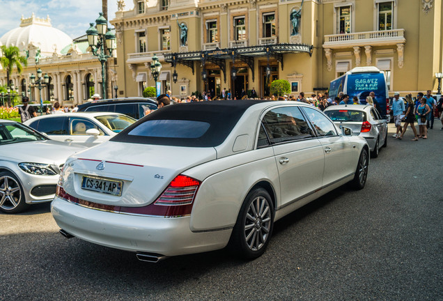 Maybach 62 S Landaulet 2011