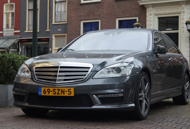 Mercedes-Benz S 65 AMG V221 2010