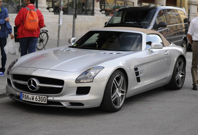 Mercedes-Benz SLS AMG Roadster