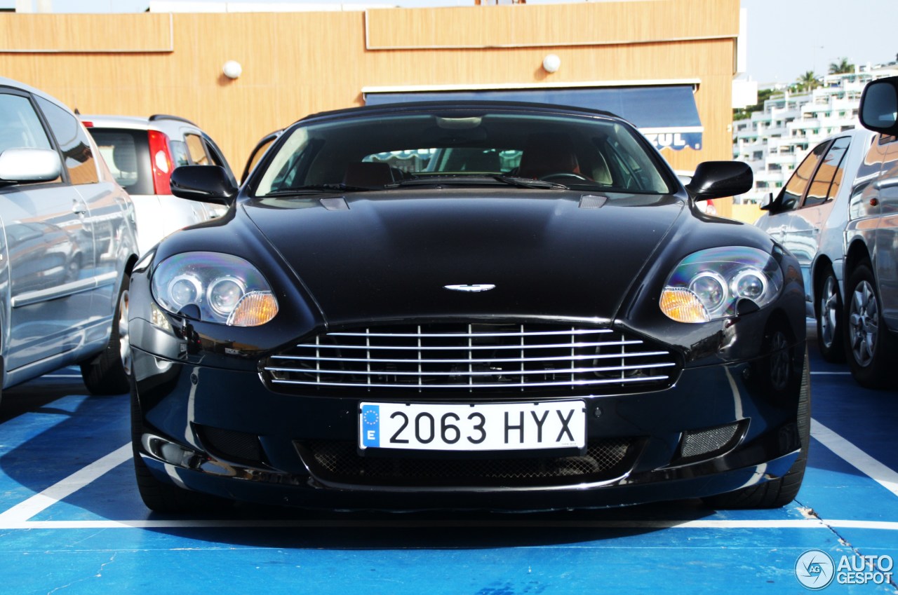 Aston Martin DB9 Volante