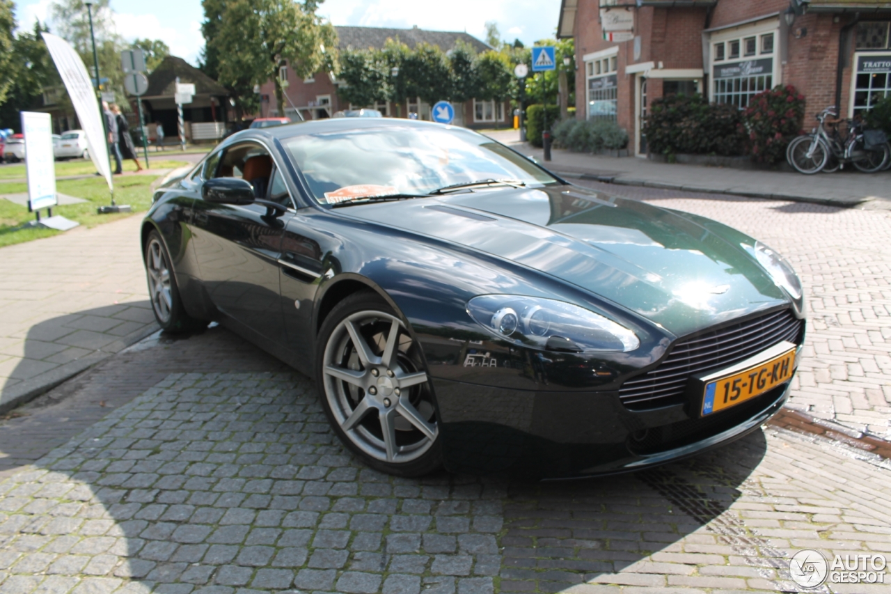 Aston Martin V8 Vantage