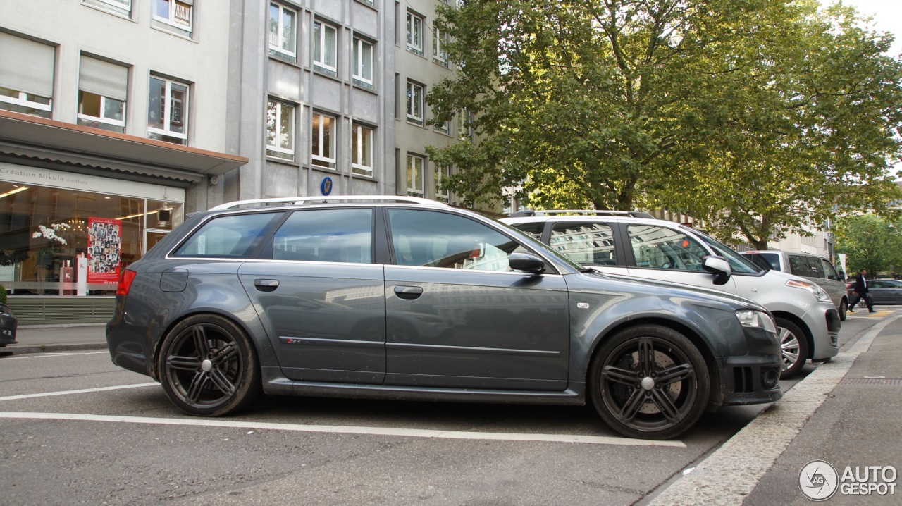 Audi RS4 Avant B7