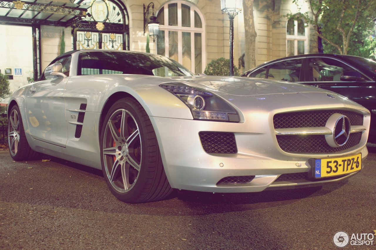 Mercedes-Benz SLS AMG Roadster