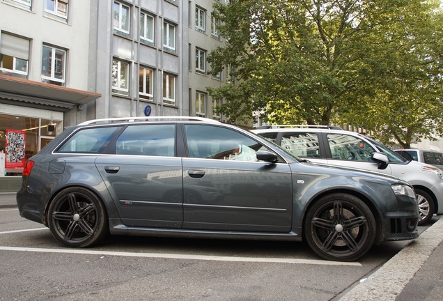 Audi RS4 Avant B7