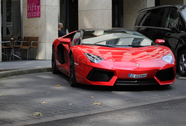 Lamborghini Aventador LP700-4 Roadster