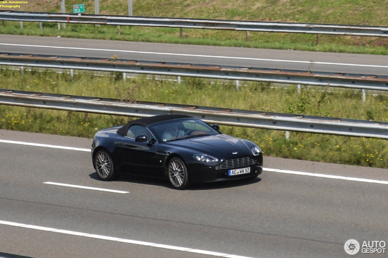 Aston Martin V8 Vantage Roadster