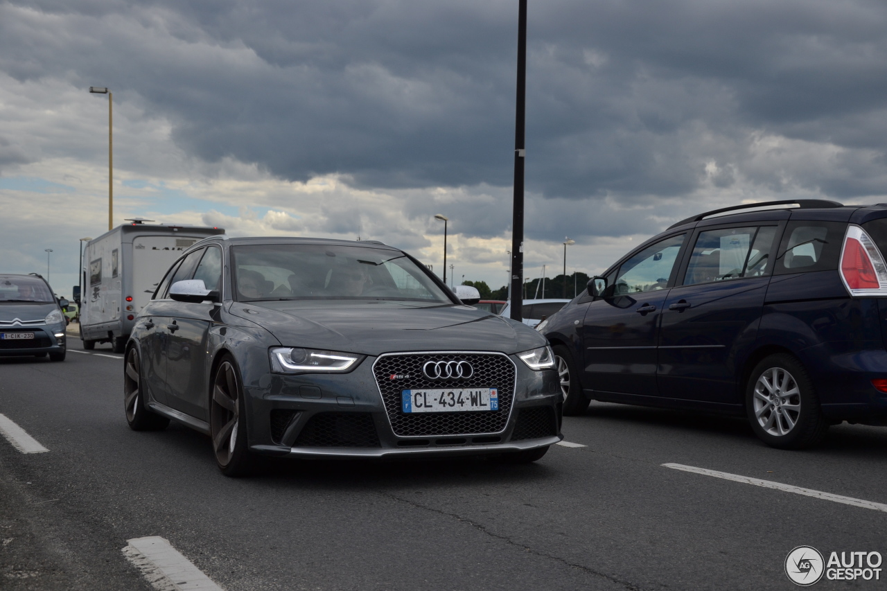 Audi RS4 Avant B8