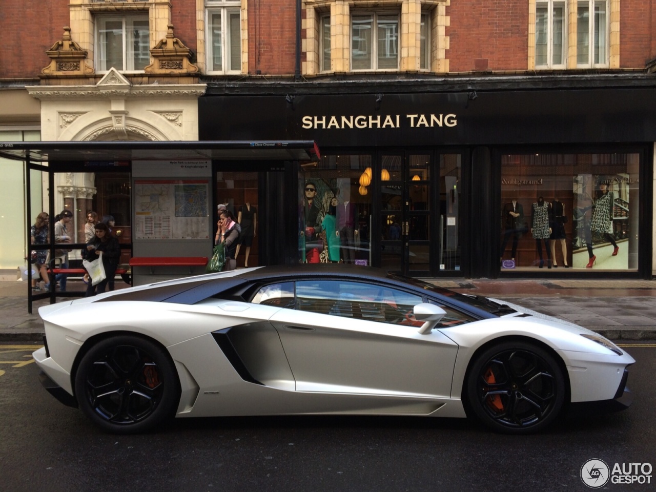 Lamborghini Aventador LP700-4