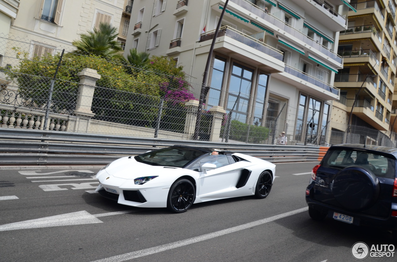 Lamborghini Aventador LP700-4 Roadster