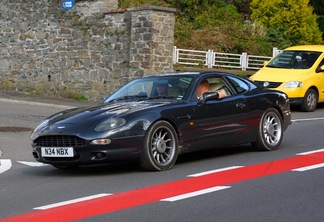 Aston Martin DB7