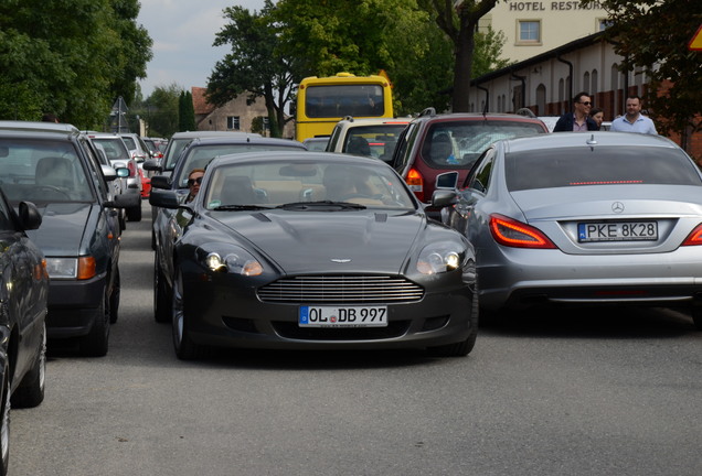 Aston Martin DB9