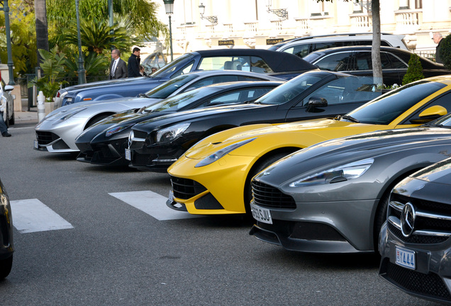 Aston Martin Vanquish 2013