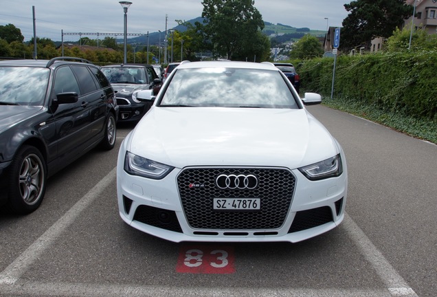 Audi RS4 Avant B8