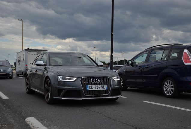 Audi RS4 Avant B8