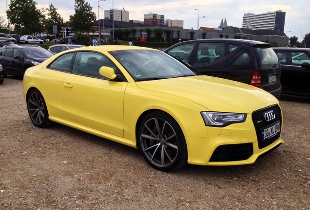 Audi RS5 B8 2012