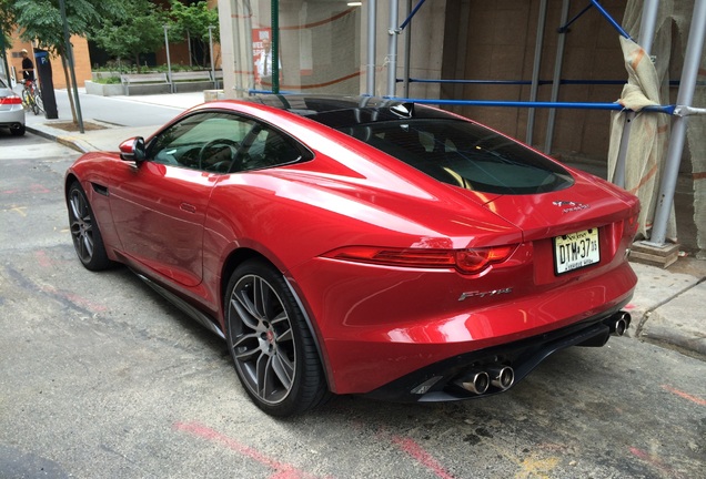 Jaguar F-TYPE R Coupé