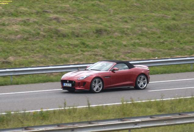 Jaguar F-TYPE S V8 Convertible