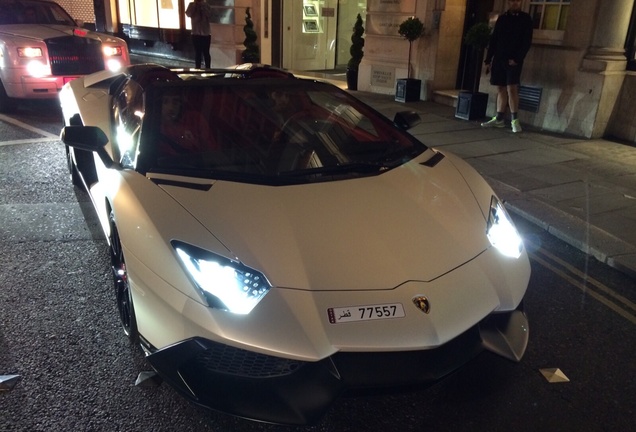 Lamborghini Aventador LP720-4 Roadster 50° Anniversario