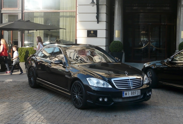 Mercedes-Benz S 63 AMG W221 Wald Black Bison