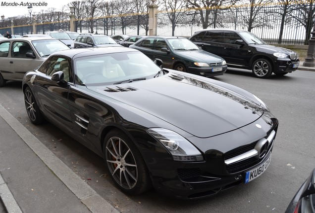 Mercedes-Benz SLS AMG