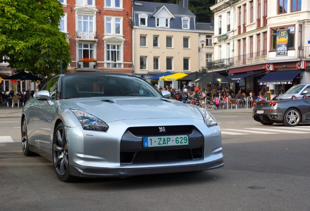 Nissan GT-R