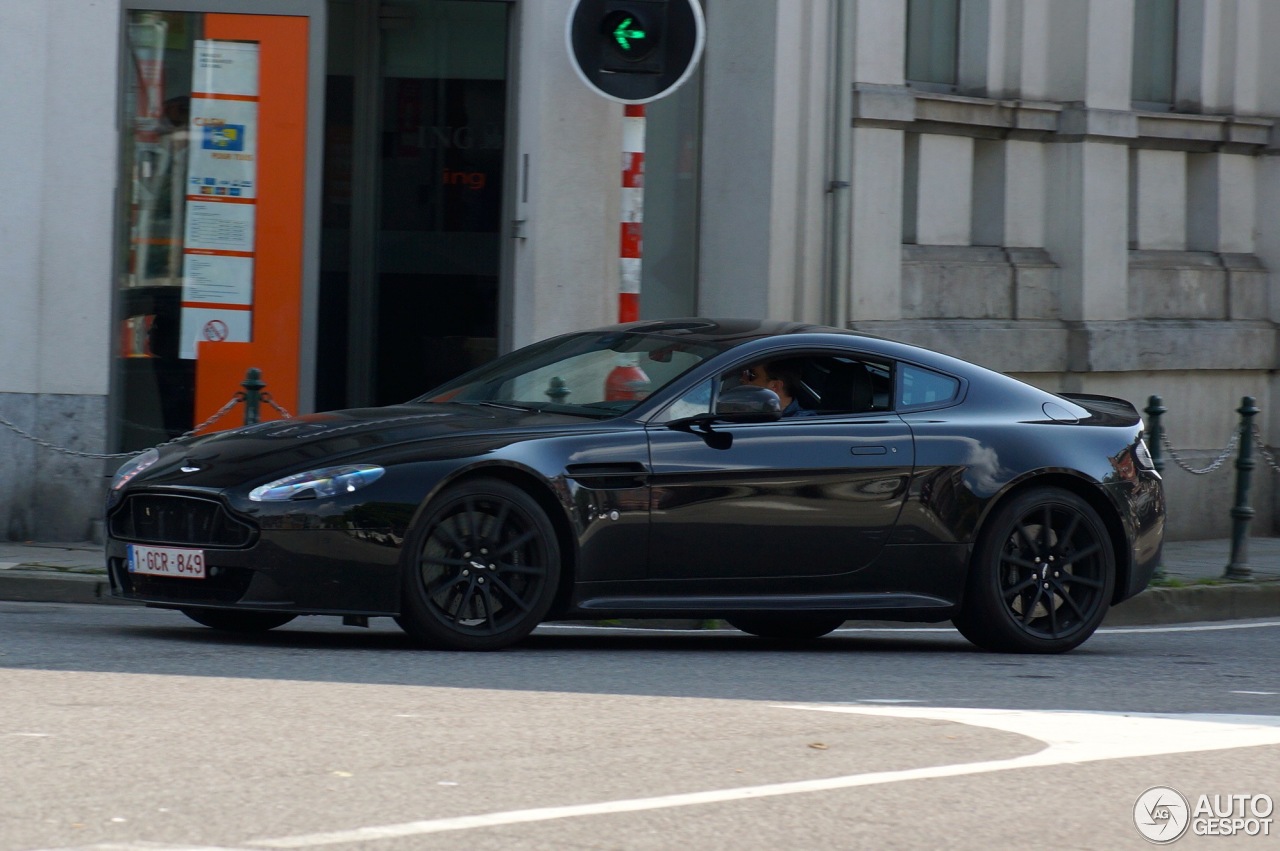 Aston Martin V12 Vantage S