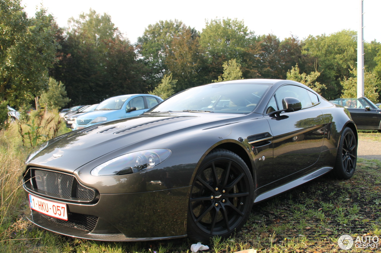 Aston Martin V12 Vantage S