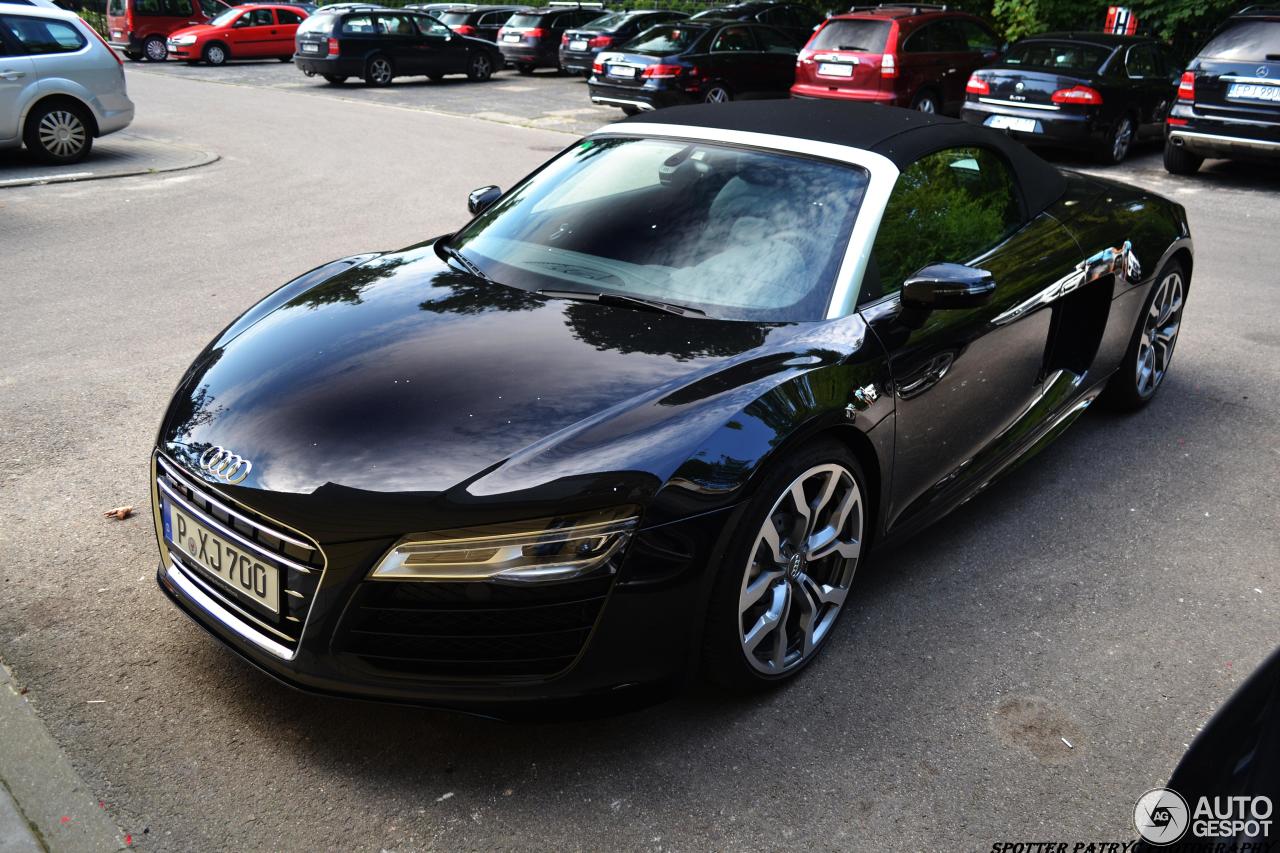 Audi R8 V10 Spyder 2013