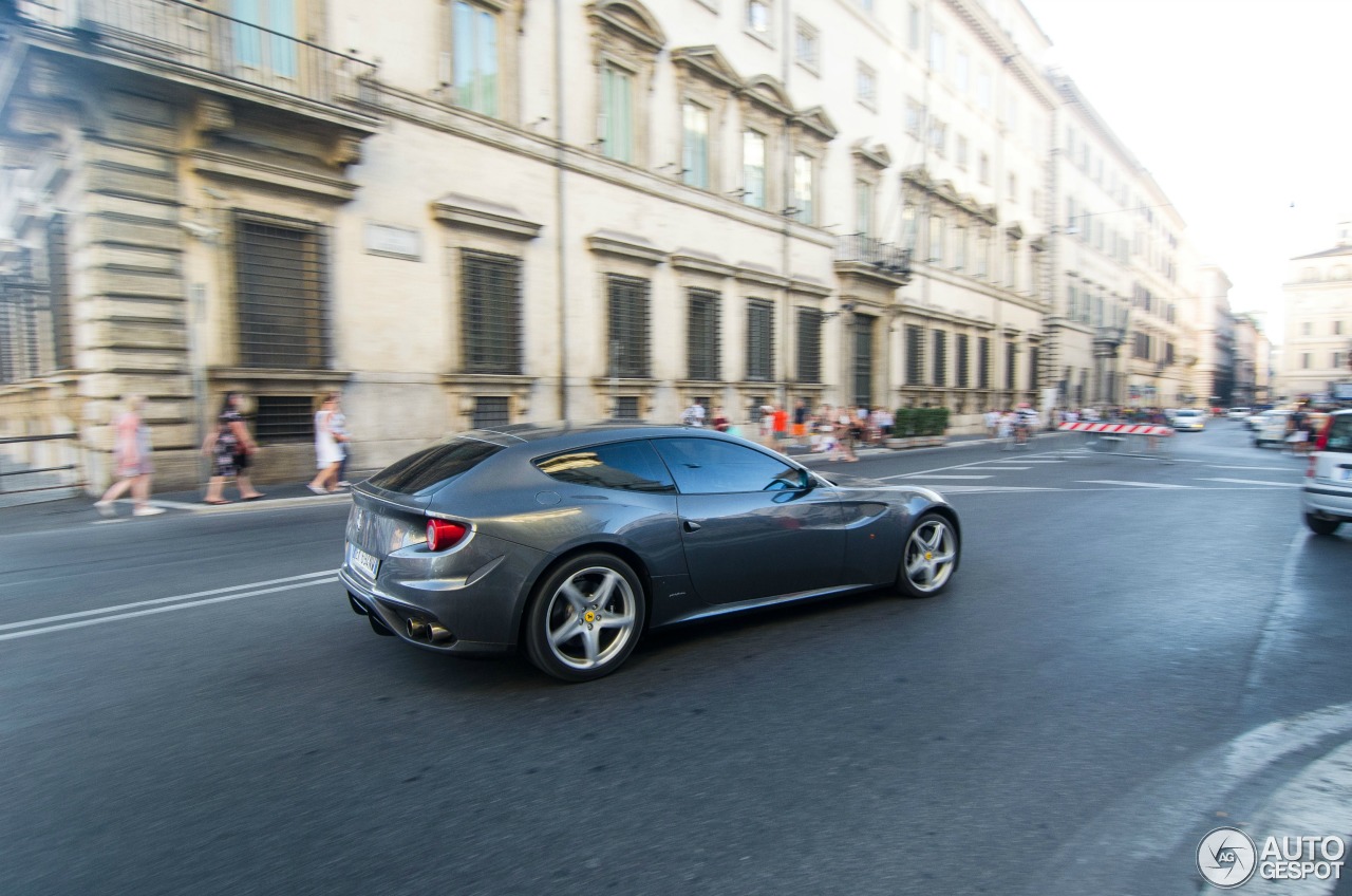 Ferrari FF